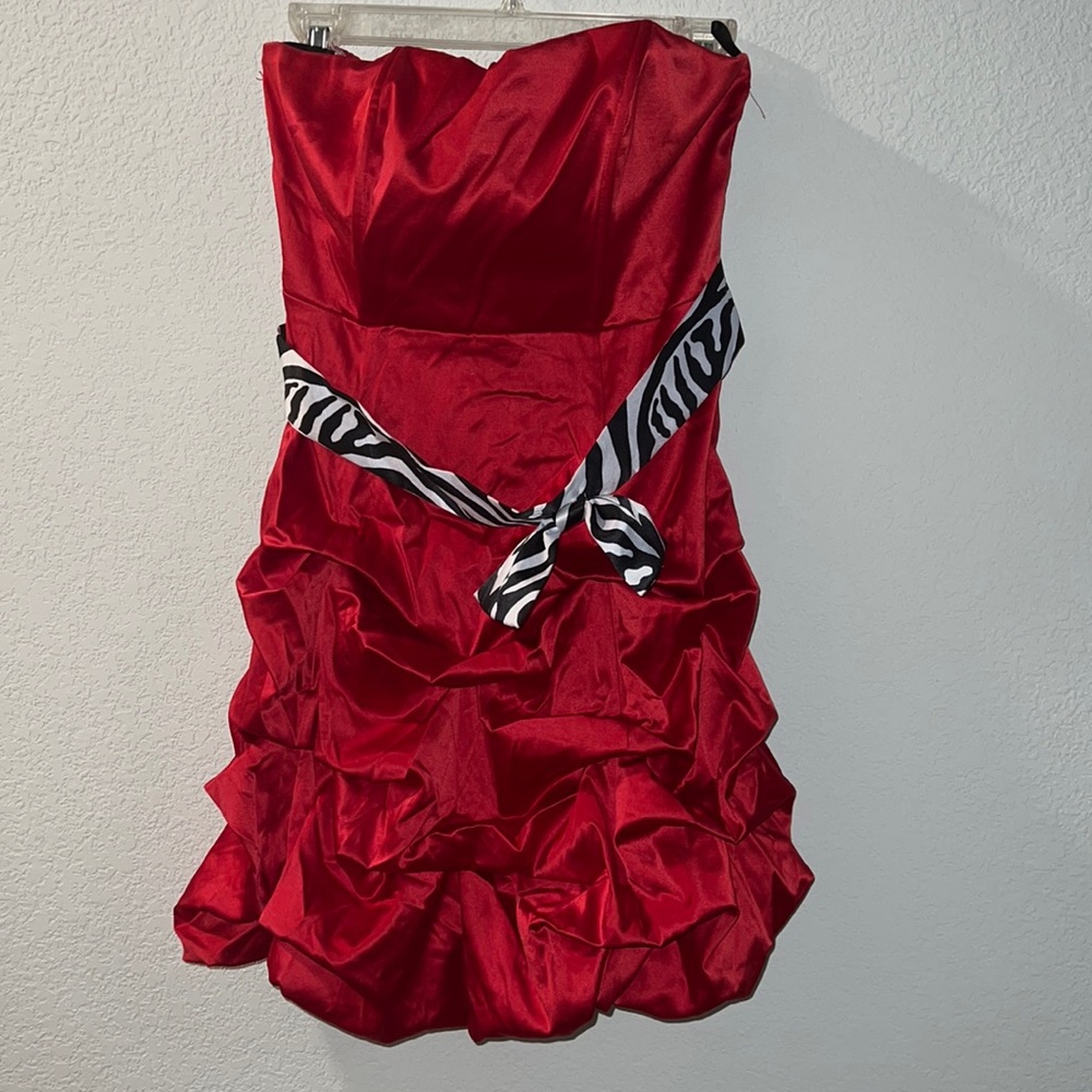Pompous Girly Strapless Dress Y2K Vibes